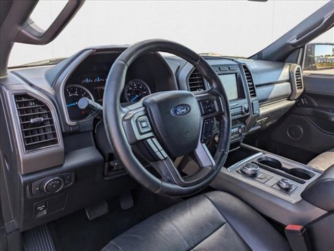 Used 2019 Ford Expedition Max XLT image 12