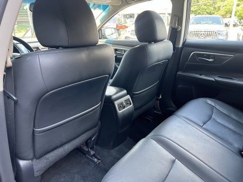 Used 2015 Nissan Altima 2.5 SL w/ Moonroof Package image 25
