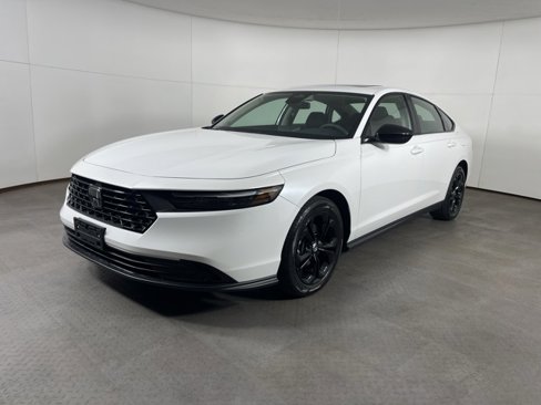 Used 2025 Honda Accord SE image 3
