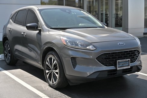 Used 2021 Ford Escape SE w/ SE Sport Appearance Package image 11