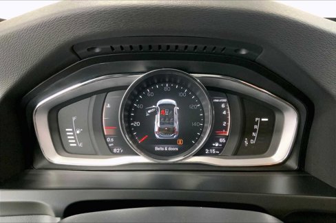 Used 2018 Volvo V60 T5 Cross Country image 16