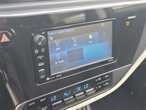 Used 2017 Toyota Corolla iM image 22