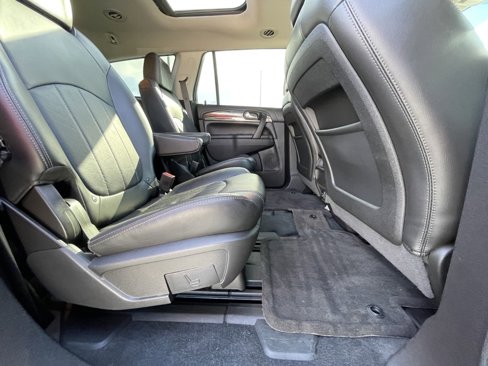 Used 2017 Buick Enclave Premium image 31