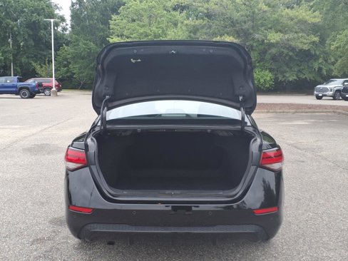 Used 2023 Nissan Sentra SV image 9