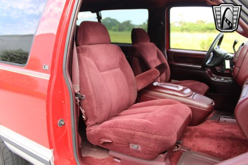 Used 1995 Chevrolet Tahoe 4WD 2-Door image 27