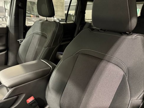 New 2025 Jeep Grand Cherokee L Laredo image 26