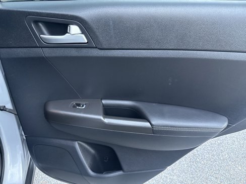 Used 2019 Kia Sportage LX image 23