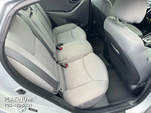 Used 2013 Hyundai Elantra GLS image 9