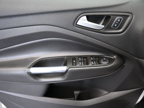 Used 2017 Ford C-MAX SE image 10