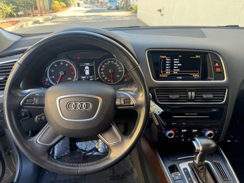 Used 2017 Audi Q5 2.0T Premium image 17