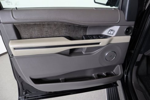 Used 2019 Ford Expedition Limited w/ Equipment Group 302A image 25