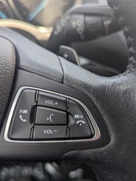 Used 2017 Ford Escape Titanium image 17