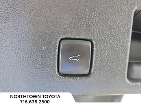 Used 2021 Ford Escape SEL image 10