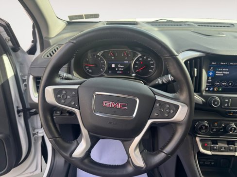 Used 2022 GMC Terrain SLT w/ Infotainment Package II image 15