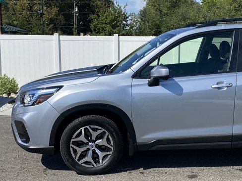 Used 2019 Subaru Forester Premium w/ All-Weather Package image 2
