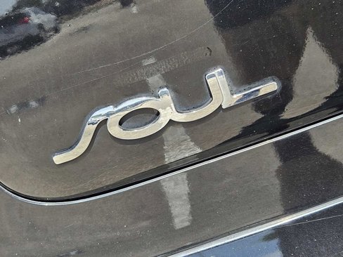 Used 2016 Kia Soul image 11