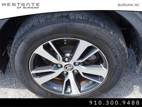 Used 2017 Toyota RAV4 XLE image 13
