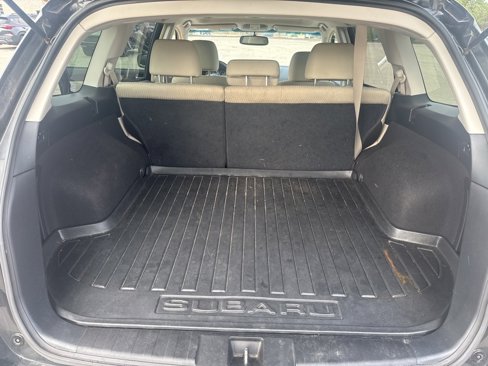 Used 2010 Subaru Outback 2.5i Premium w/ Popular Equipment Group 1B image 55