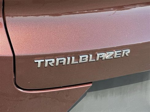 Certified 2023 Chevrolet TrailBlazer LT w/ Convenience Package image 31