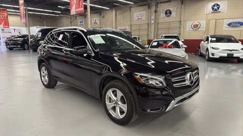 Used 2018 Mercedes-Benz GLC 300 w/ Premium Package image 1