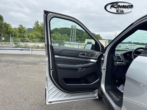 Used 2018 Ford Explorer Sport w/ Equipment Group 401A image 10