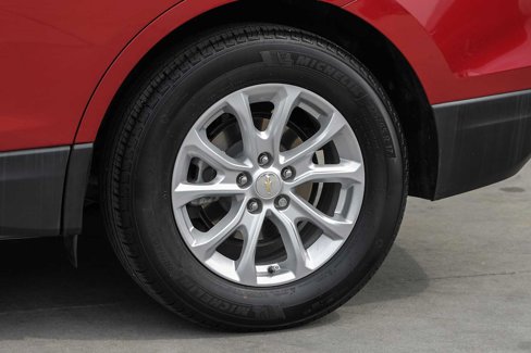 Used 2018 Chevrolet Equinox LT w/ Sun & Infotainment Package image 57