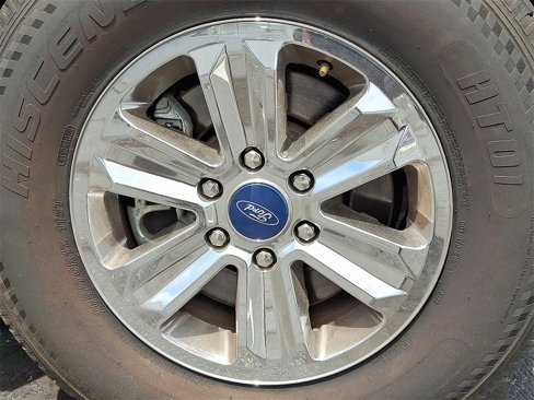 Used 2020 Ford F150 XLT image 11
