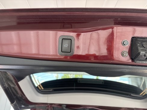 Used 2019 Toyota Highlander XLE image 32