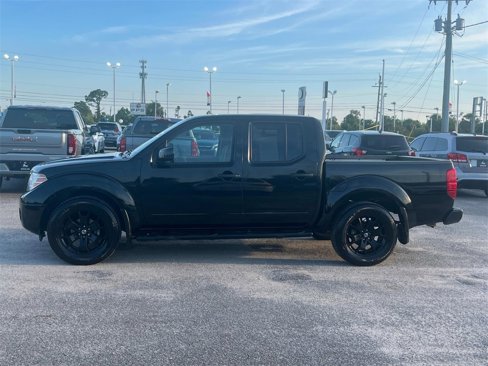 Used 2020 Nissan Frontier SV w/ Midnight Edition Floor Mats image 2