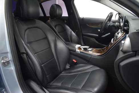 Used 2017 Mercedes-Benz C 300 4MATIC Sedan w/ Premium 3 Package image 20