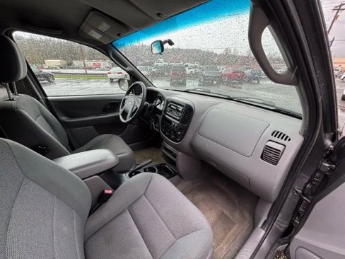 Used 2002 Ford Escape XLT image 16