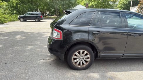 Used 2010 Ford Edge SEL image 10