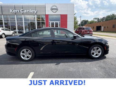 Used 2023 Dodge Charger SXT image 8