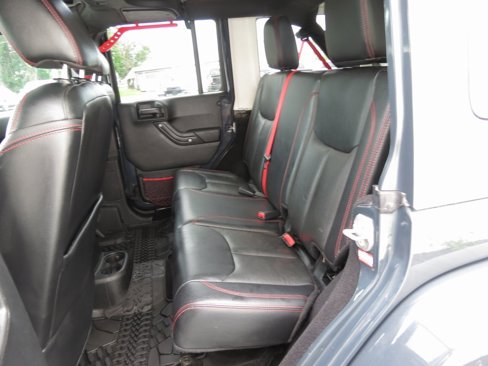 Used 2017 Jeep Wrangler Unlimited Rubicon image 22
