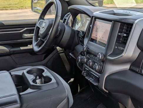 Used 2024 RAM 1500 Lone Star image 33