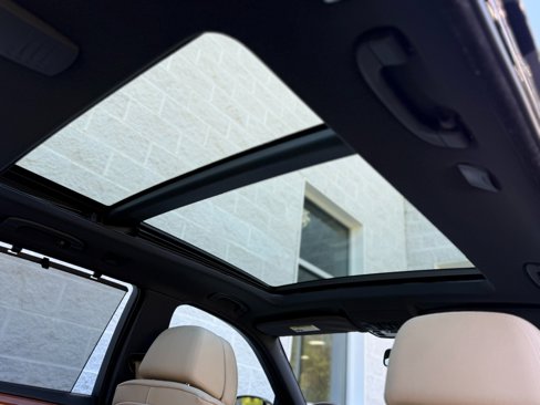 Used 2008 BMW 535xi Wagon image 43