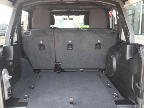 Certified 2022 Jeep Wrangler Unlimited Sport w/ Sun And Sound Package image 27