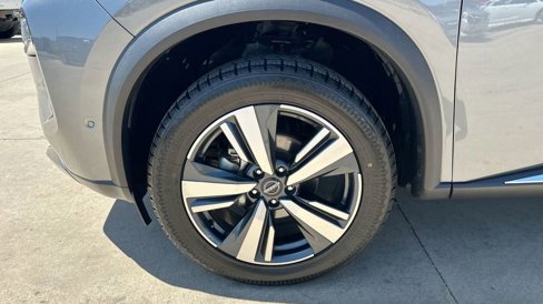 Used 2023 Nissan Rogue SL w/ SL Premium Package image 34