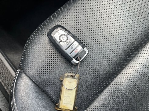 Used 2022 Ford Escape SEL image 22