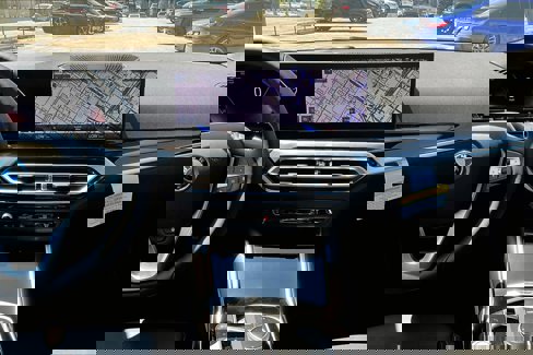 New 2024 BMW 330e w/ Convenience Package image 6