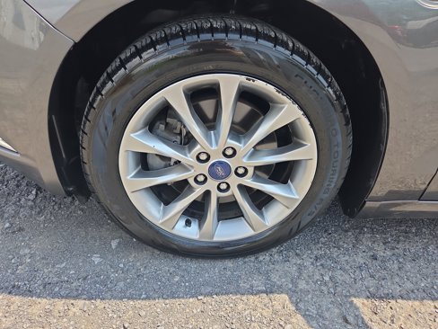 Used 2018 Ford Fusion Energi Titanium image 11