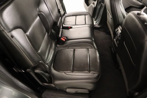 Used 2023 GMC Acadia SLT image 15