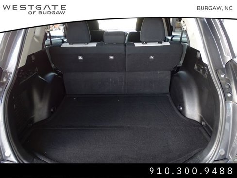 Used 2017 Toyota RAV4 XLE image 16