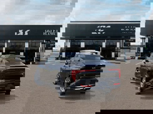 New 2025 Kia K4 LXS image 4