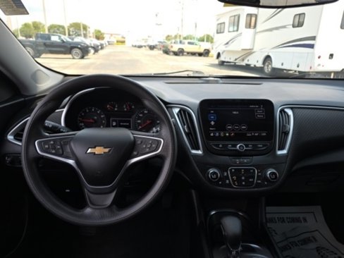 Used 2022 Chevrolet Malibu LT image 11