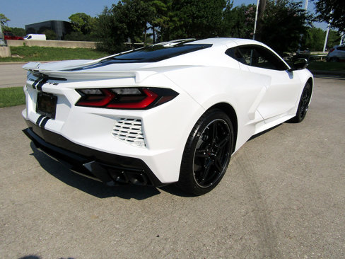 Used 2023 Chevrolet Corvette Stingray Preferred Cpe w/ Z51 Performance Package image 5
