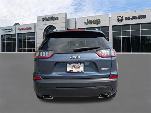 Used 2021 Jeep Cherokee Latitude Lux w/ Comfort/Convenience Group image 4