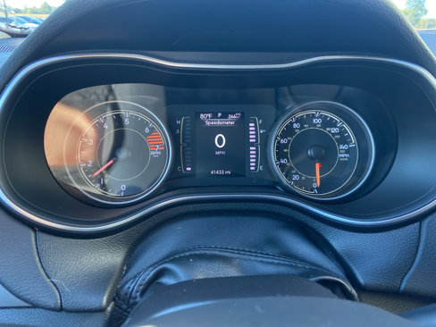 Used 2020 Jeep Cherokee Latitude Plus image 18