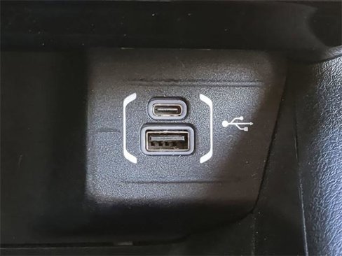 Certified 2024 Jeep Compass Latitude image 24