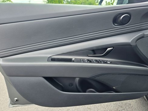 New 2025 Hyundai Elantra Sport image 28